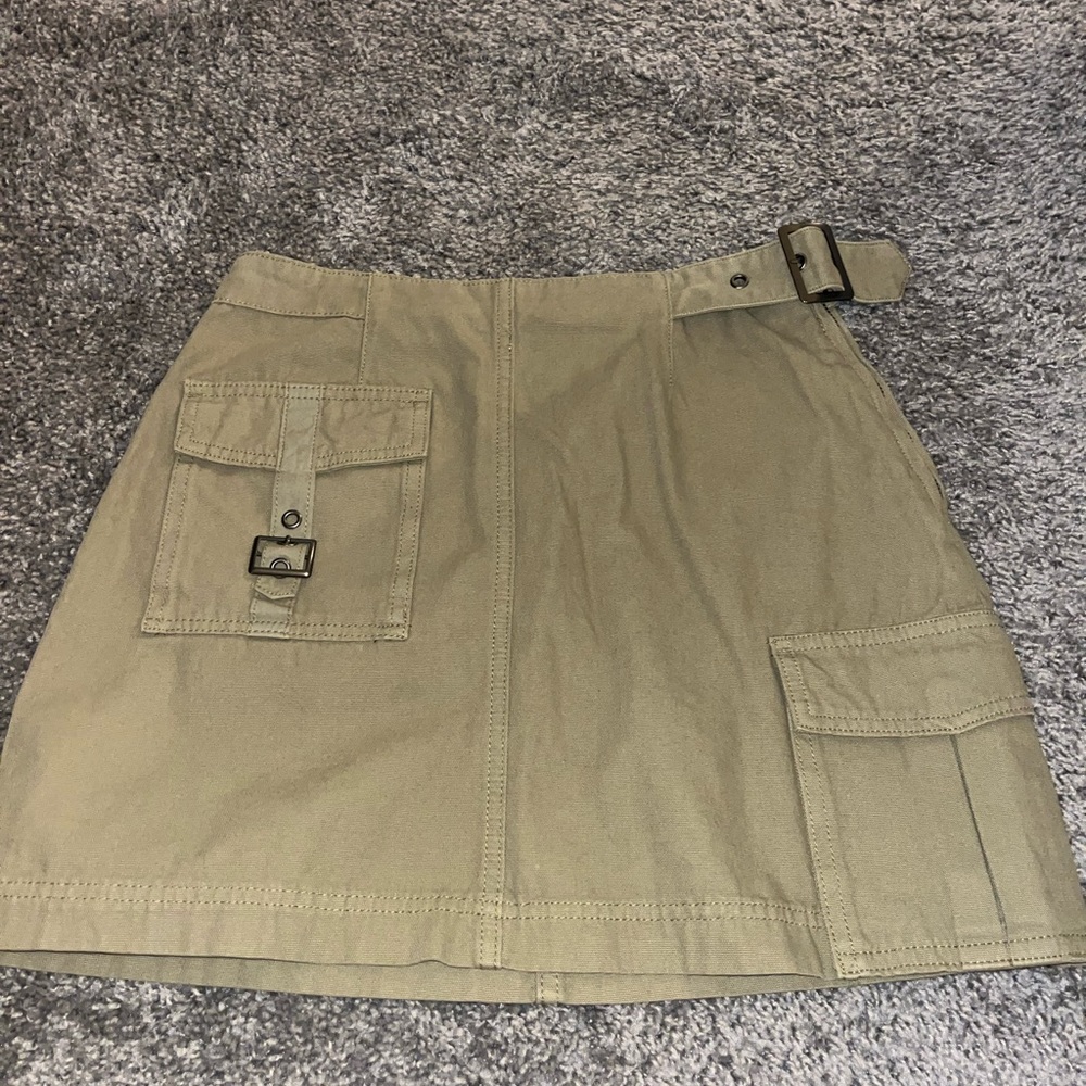 Forever 21 Olive Green Cargo Skirt